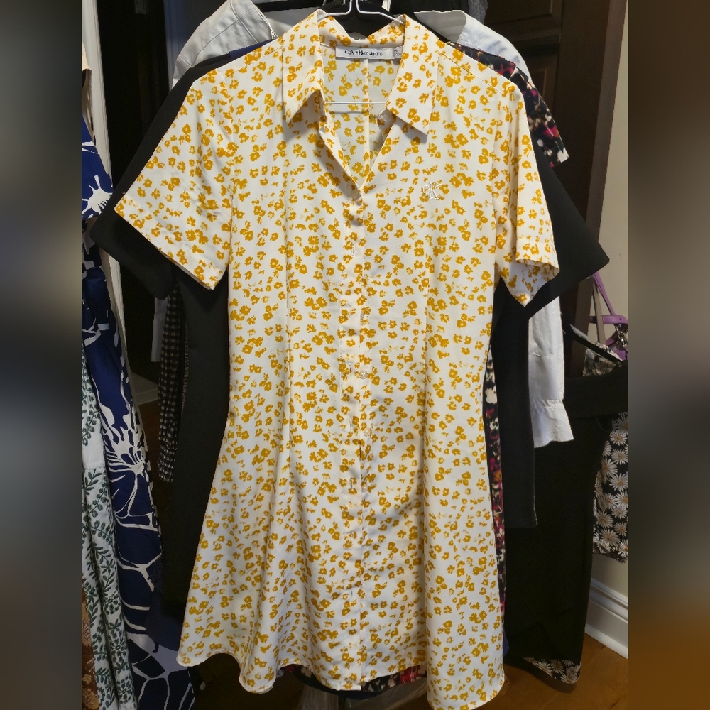 🌟Calvin Klein Floral Shirt Dress - Picture 4 of 6